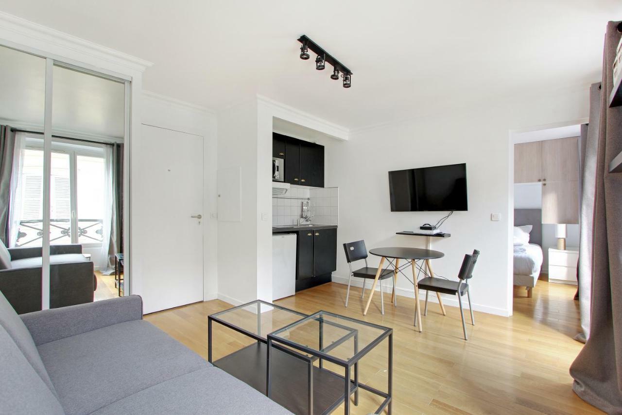 Pick A Flat'S Apartments In Batignolles - Rue Biot Paris Eksteriør billede